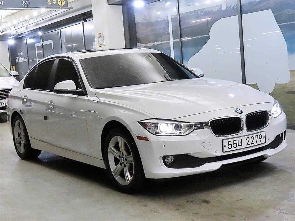 BMW 3시리즈 3시리즈 (F30) 320d 이미지 1