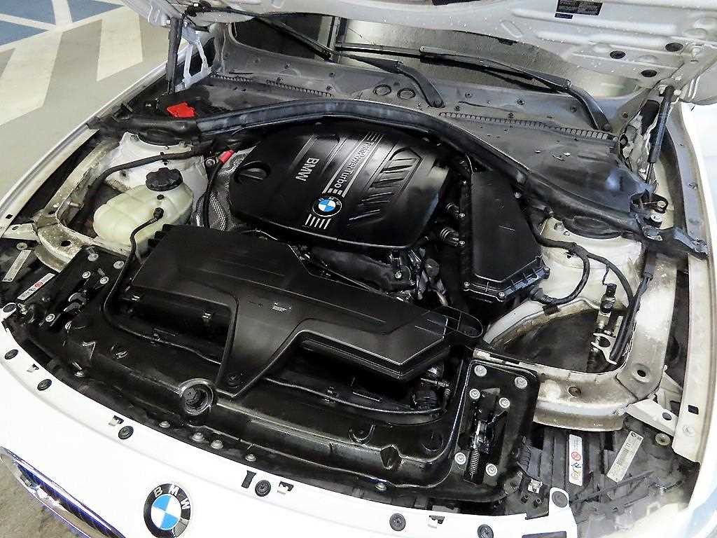 BMW 3시리즈 3시리즈 (F30) 320d 이미지 18