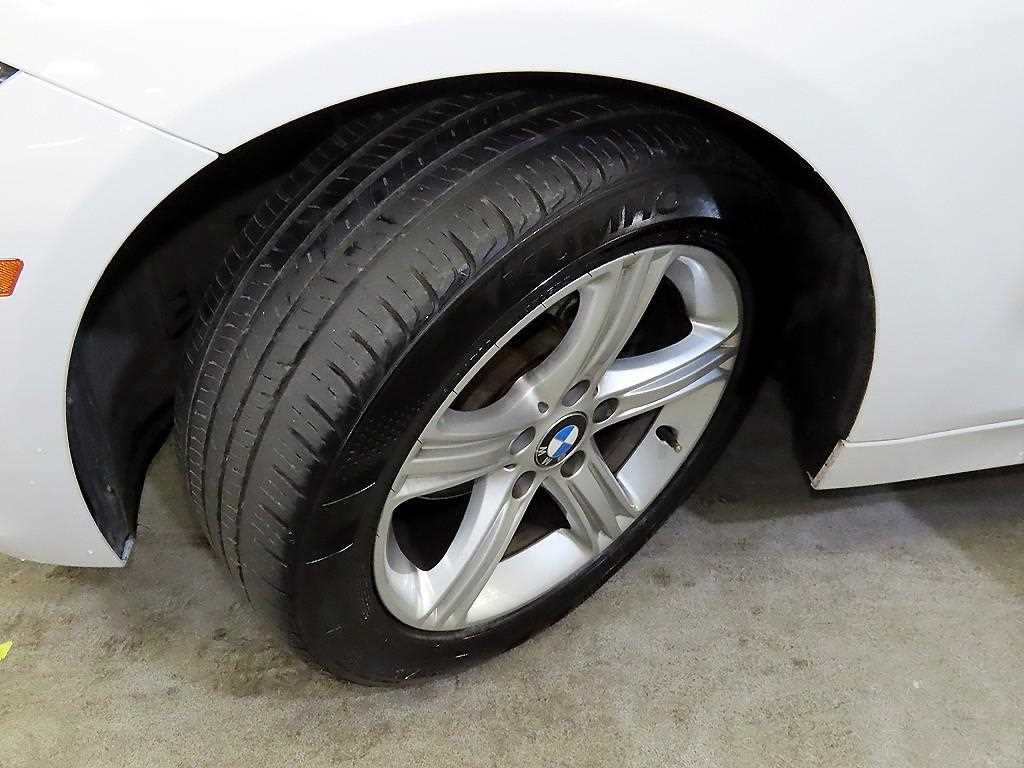 BMW 3시리즈 3시리즈 (F30) 320d 이미지 19