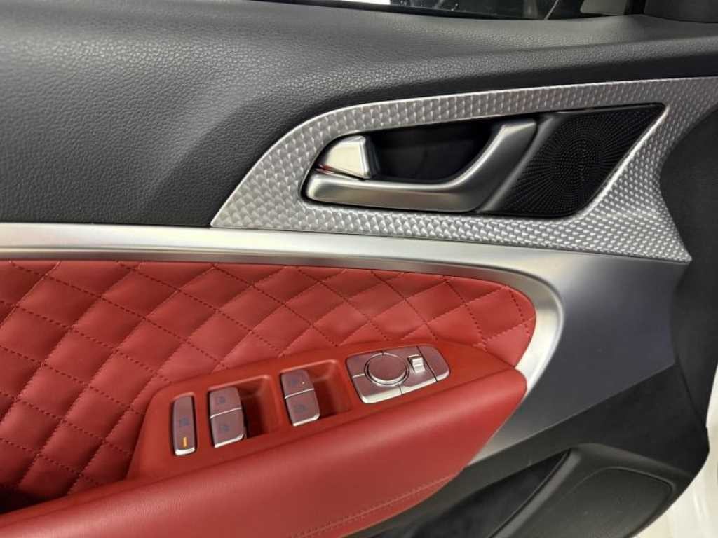 제네시스 G70 더 뉴 G70 가솔린 2.0T 2WD 스포츠 패키지 이미지 15