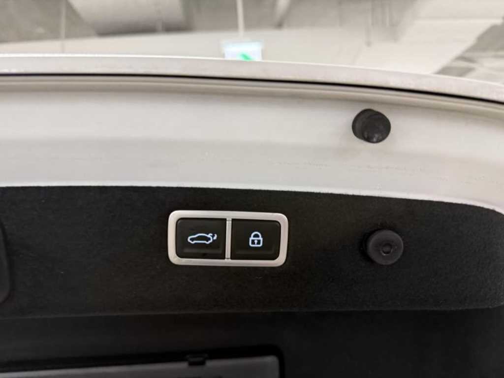 제네시스 G70 더 뉴 G70 가솔린 2.0T 2WD 스포츠 패키지 이미지 18