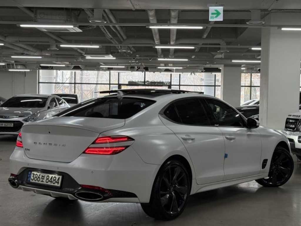 제네시스 G70 더 뉴 G70 가솔린 2.0T 2WD 스포츠 패키지 이미지 2