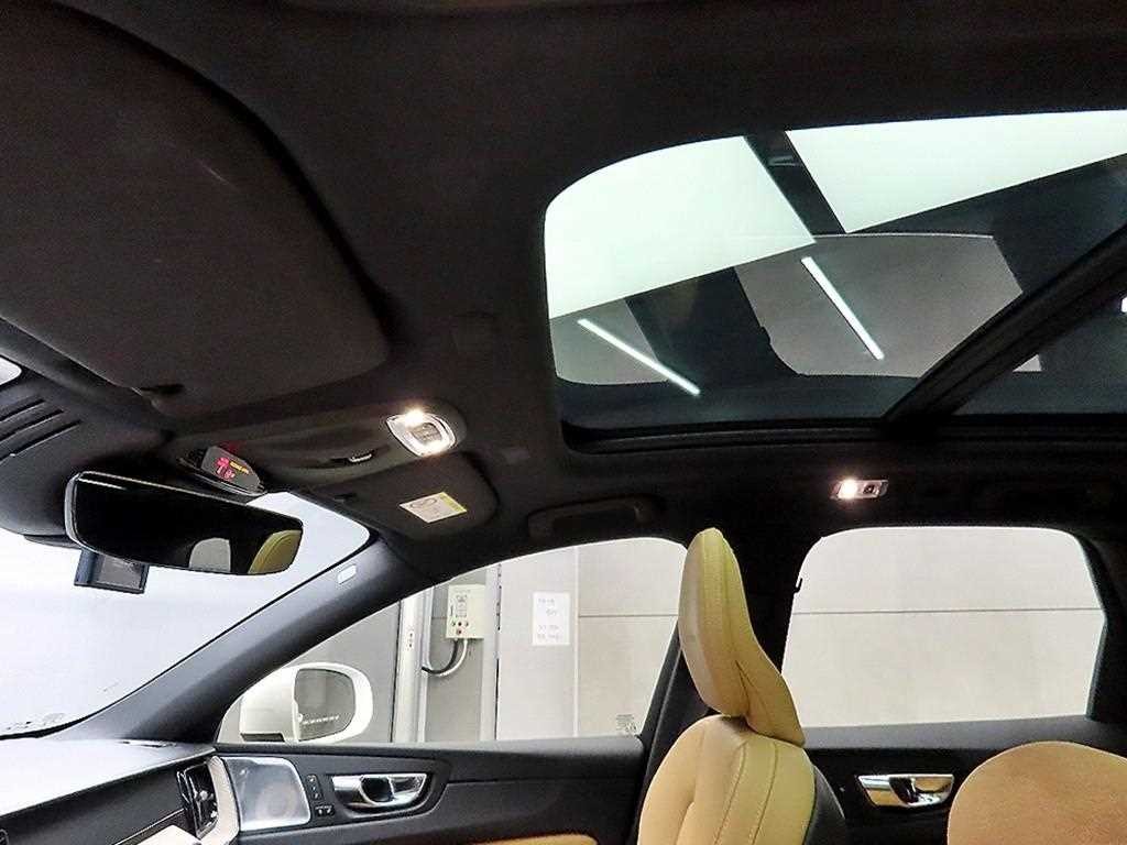 볼보 XC60 XC60(2세대) T6 AWD 인스크립션 이미지 15