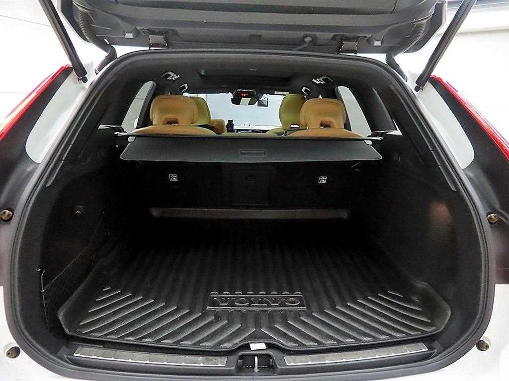 볼보 XC60 XC60(2세대) T6 AWD 인스크립션 이미지 18