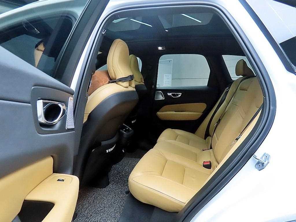 볼보 XC60 XC60(2세대) T6 AWD 인스크립션 이미지 6