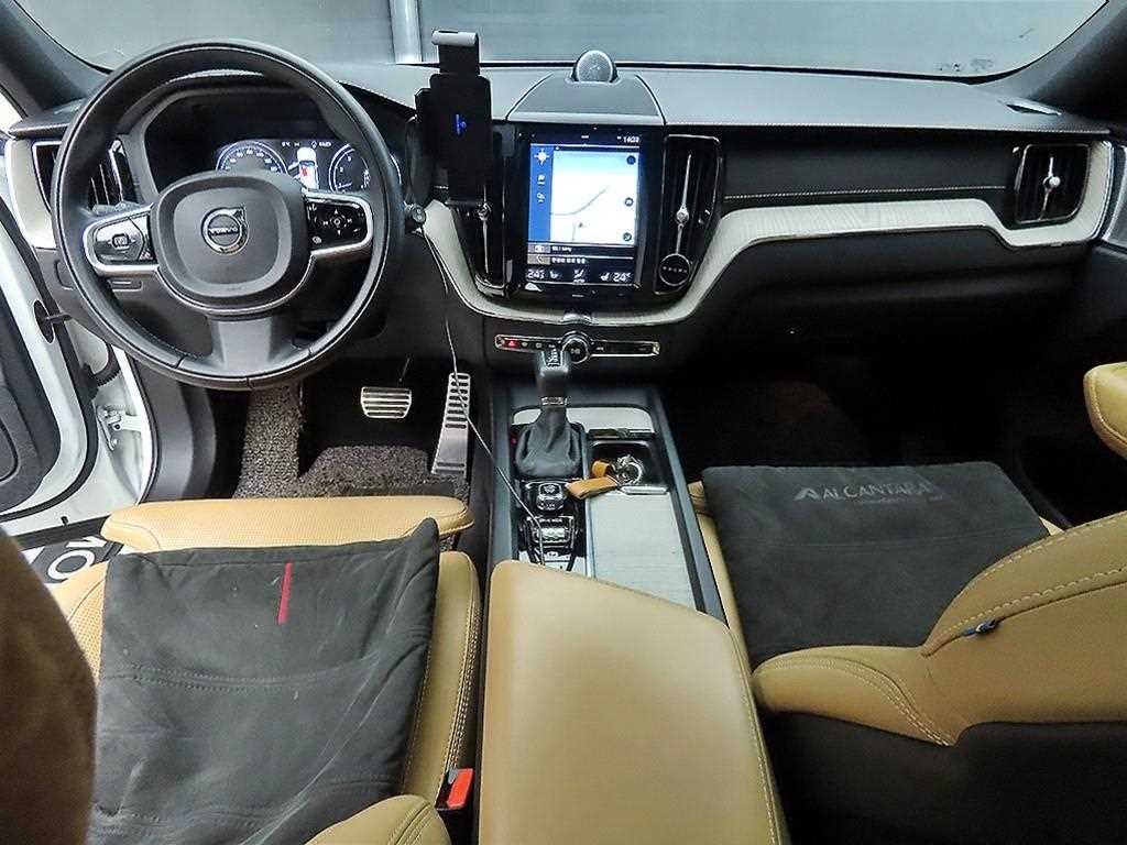 볼보 XC60 XC60(2세대) T6 AWD 인스크립션 이미지 7