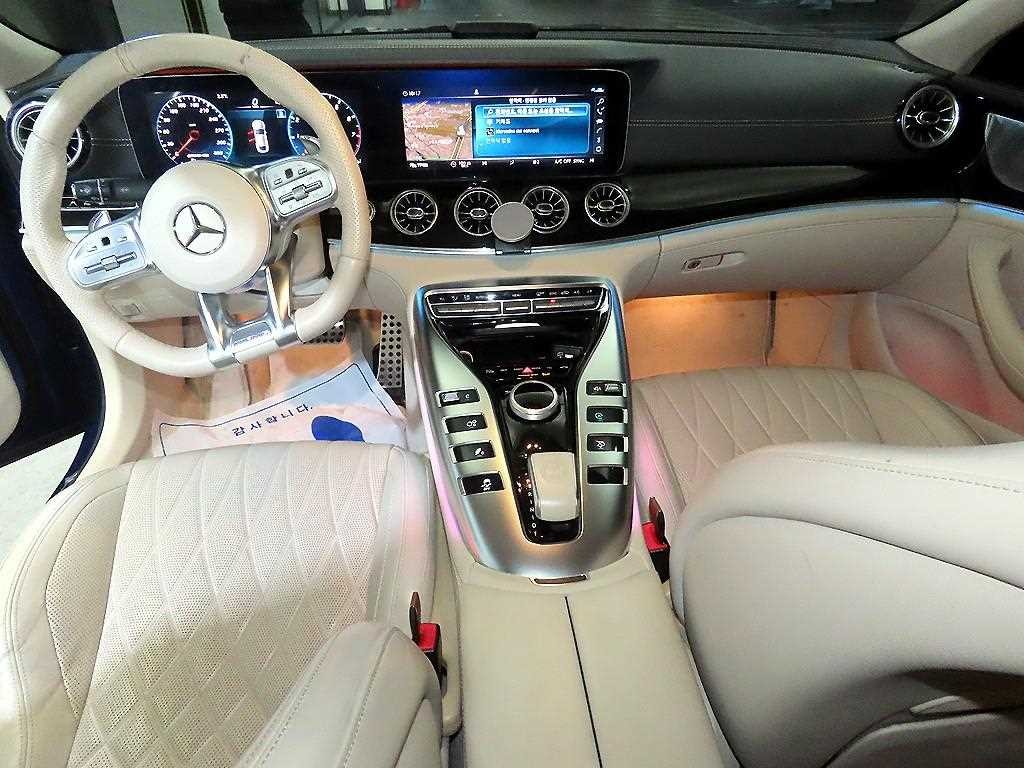 벤츠 AMG GT 4도어 43 4MATIC+ 이미지 10