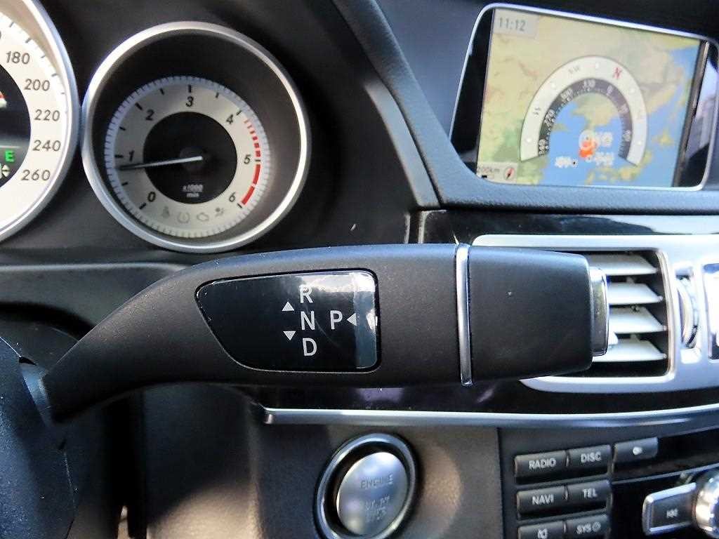 벤츠 E 클래스 E-클래스 W212 E250 블루텍 4MATIC 아방가르드 이미지 10