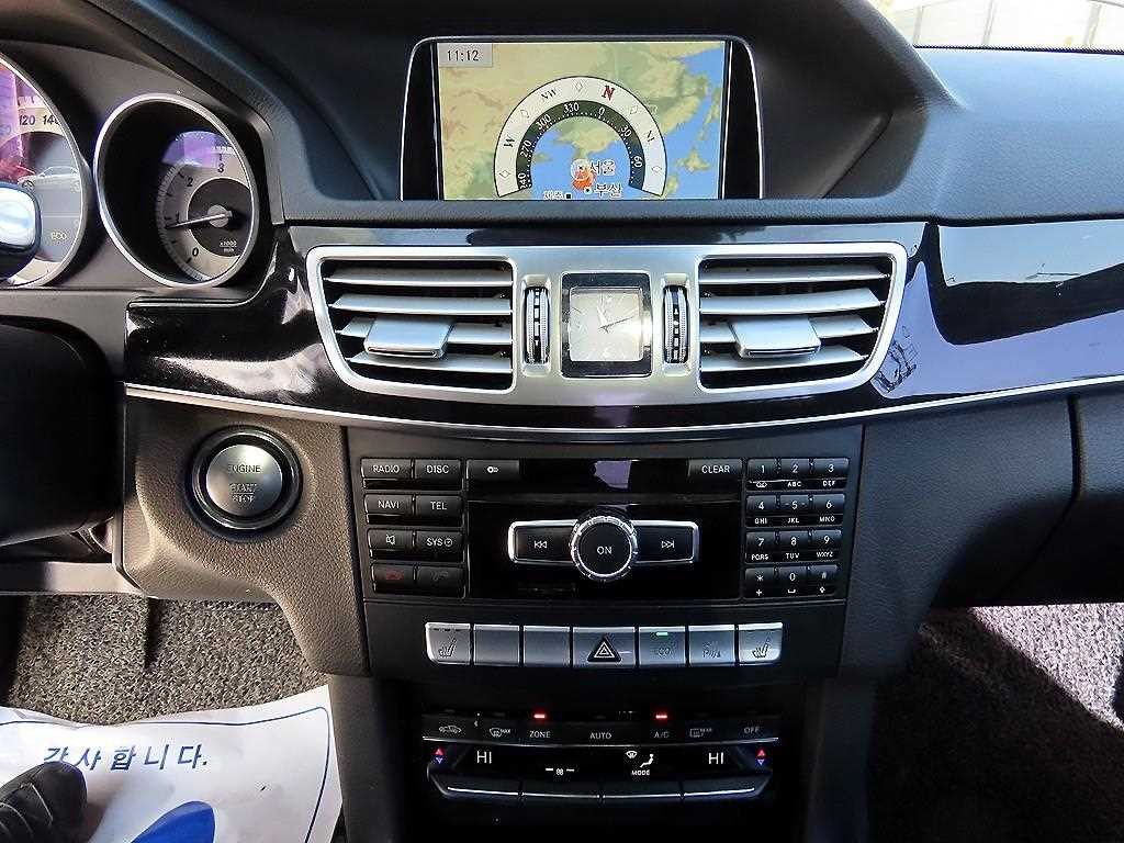 벤츠 E 클래스 E-클래스 W212 E250 블루텍 4MATIC 아방가르드 이미지 13