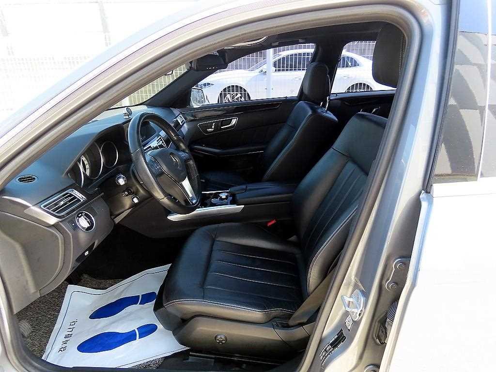 벤츠 E 클래스 E-클래스 W212 E250 블루텍 4MATIC 아방가르드 이미지 5