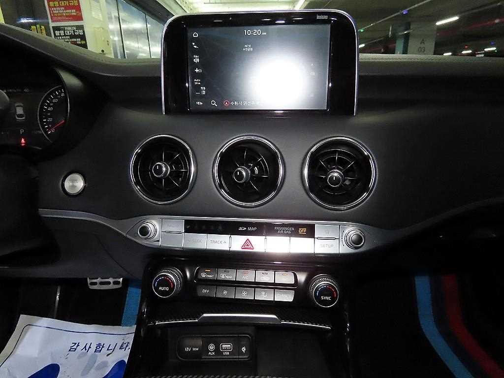 기아 스팅어 가솔린 3.3 터보 2WD GT 이미지 11