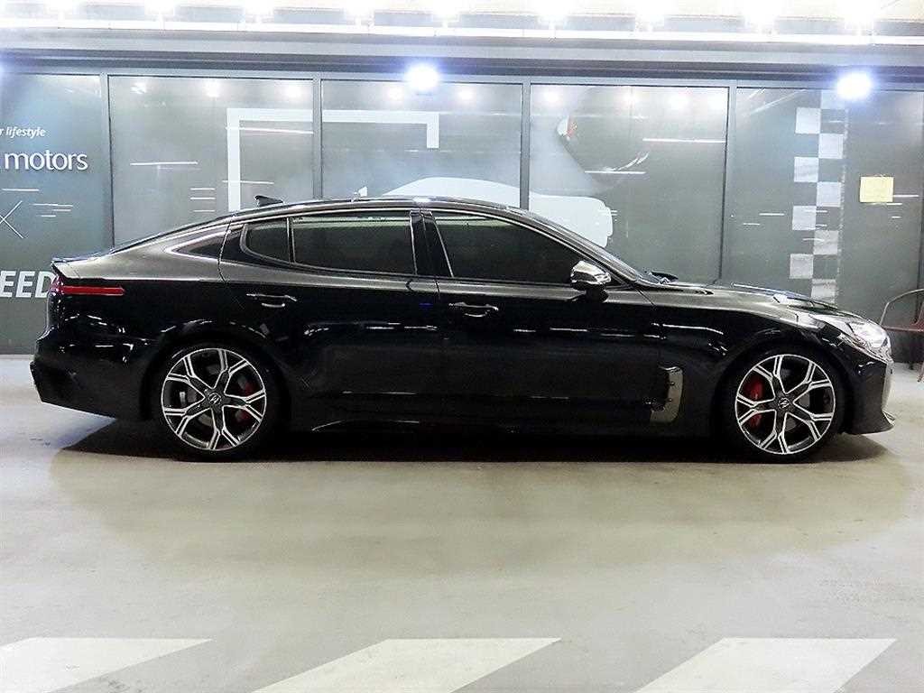 기아 스팅어 가솔린 3.3 터보 2WD GT 이미지 3