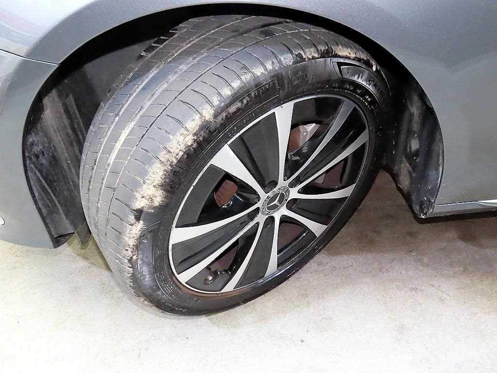 벤츠 E 클래스 E-클래스 W213 E300e 4MATIC 익스클루시브 이미지 20