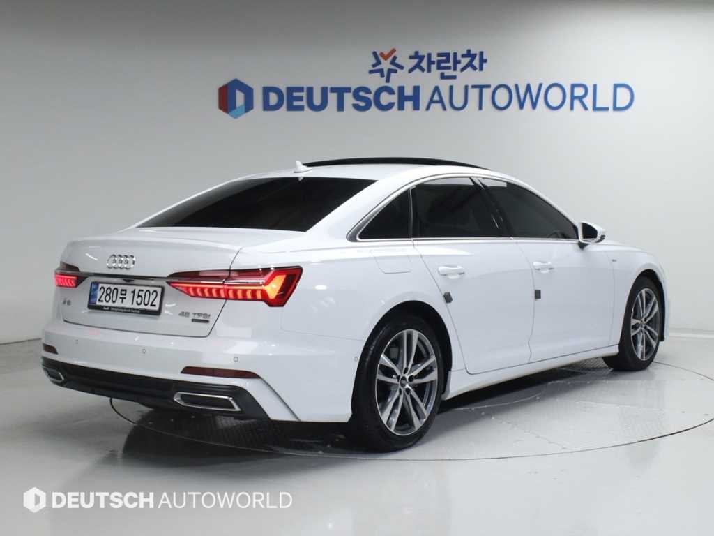 아우디 A6 A6 (C8) 45 TFSI 콰트로 프리미엄 이미지 2