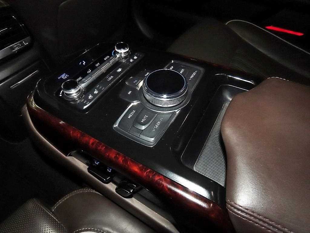 제네시스 EQ900 3.3 T-GDI AWD 프리미엄 럭셔리 이미지 15