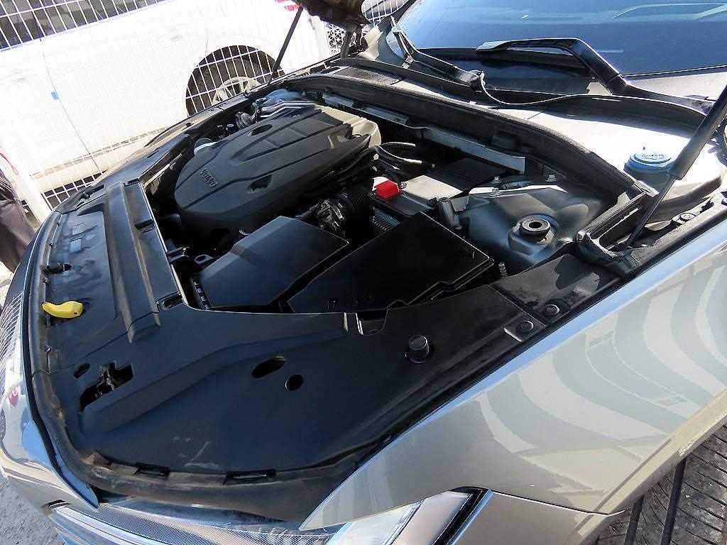 볼보 S90 D4 모멘텀 이미지 19