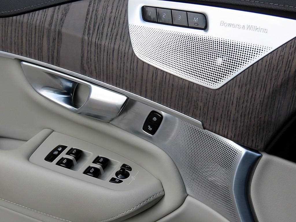 볼보 XC90 XC90 2세대 2.0 B6 AWD 인스크립션 이미지 12