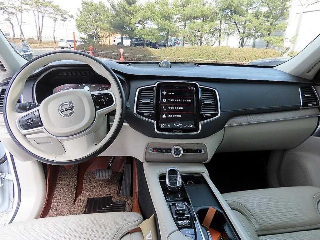 볼보 XC90 XC90 2세대 2.0 B6 AWD 인스크립션 이미지 7