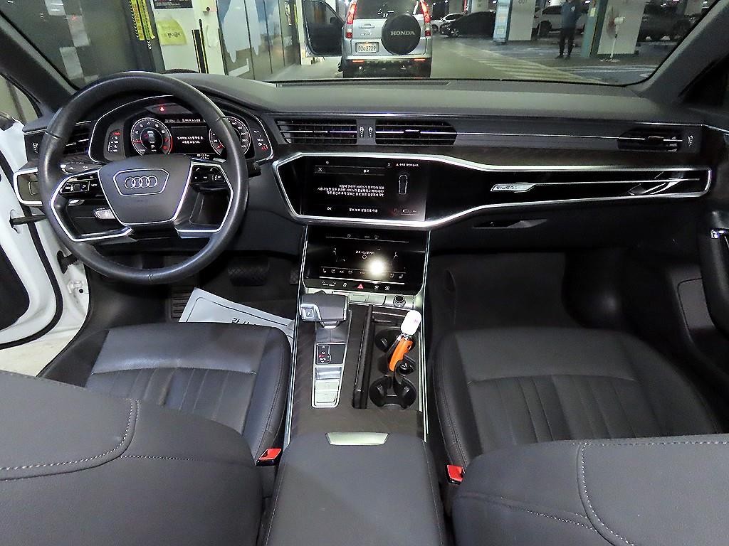 아우디 A6 A6 (C8) 45 TFSI 콰트로 프리미엄 이미지 10