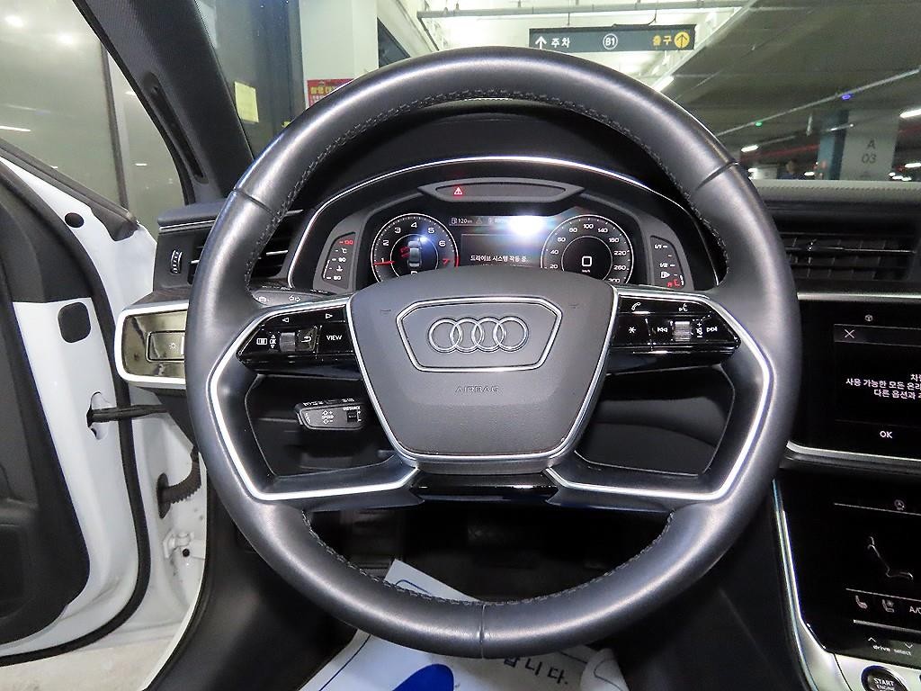 아우디 A6 A6 (C8) 45 TFSI 콰트로 프리미엄 이미지 8