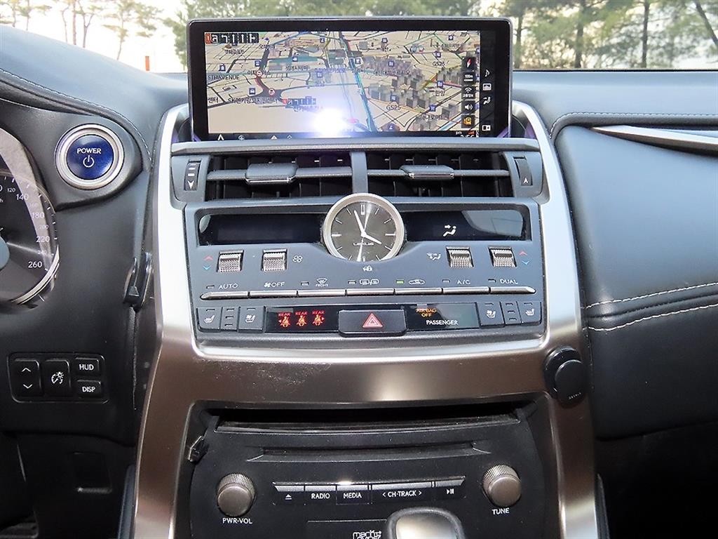 렉서스 NX NX 300h 이그제큐티브 이미지 14