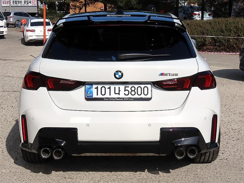 BMW 1시리즈 1시리즈 (F52) M135 xDrive 이미지 4