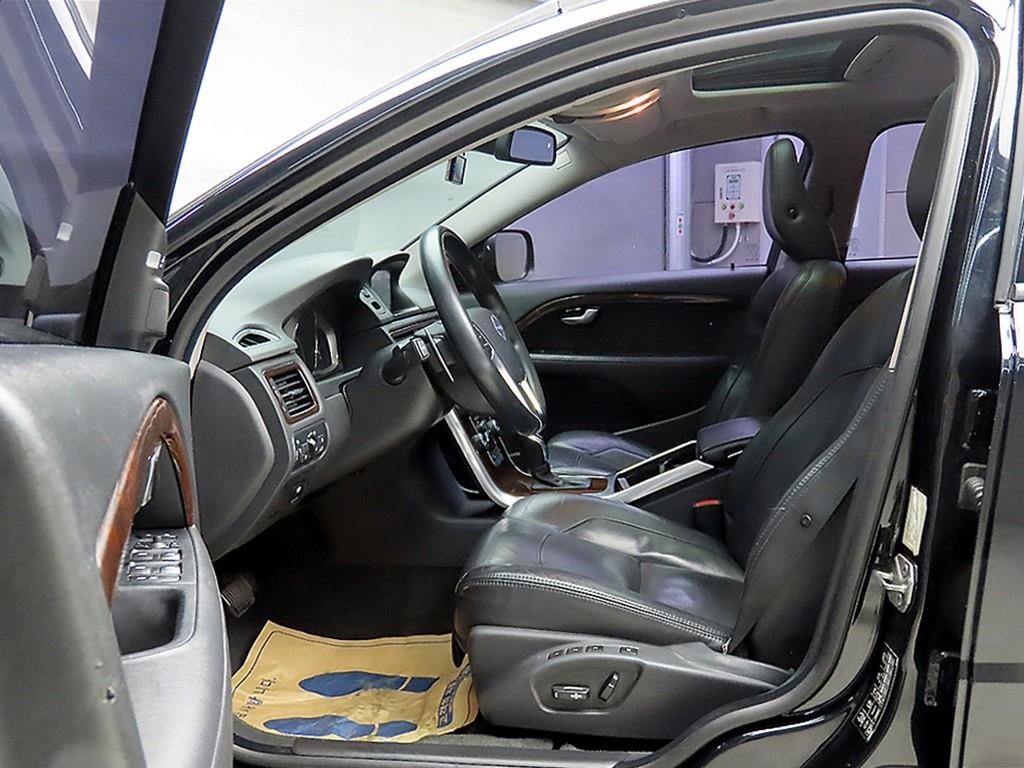 볼보 XC70 D5 이미지 5