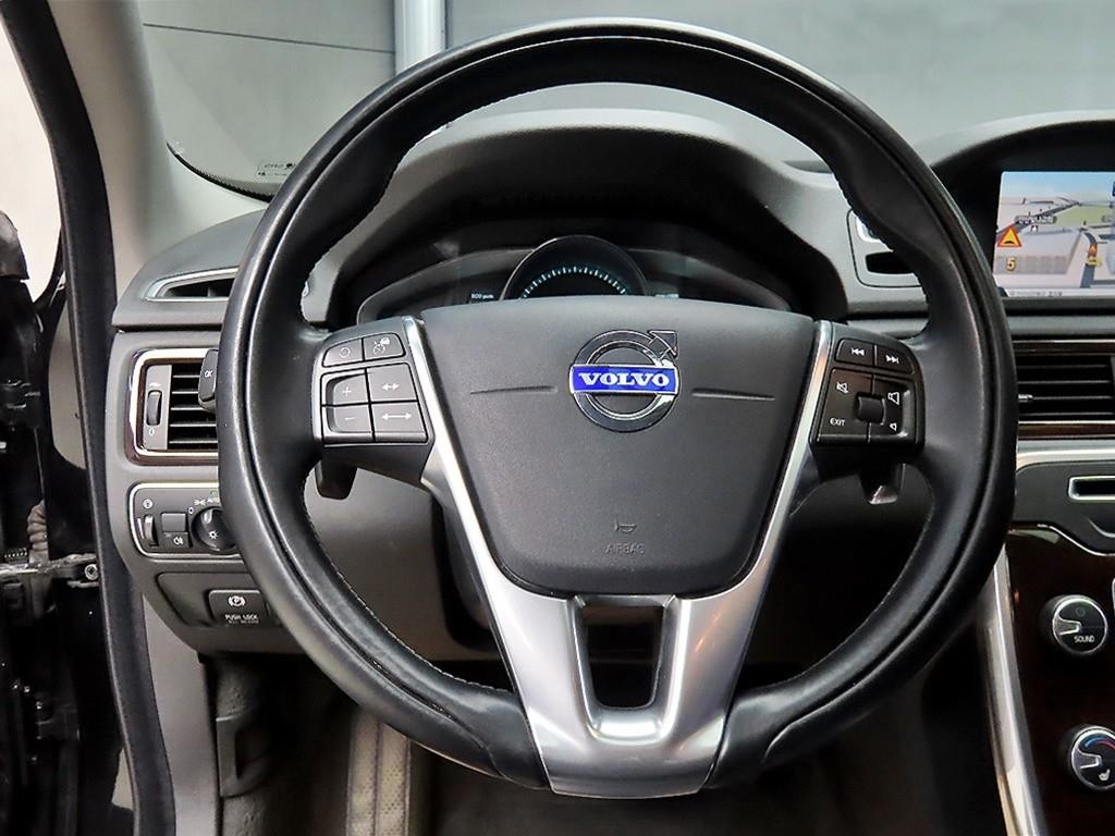 볼보 XC70 D5 이미지 9