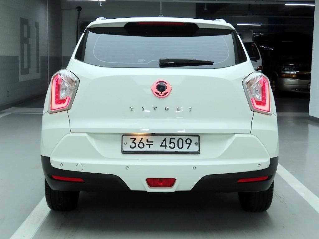 KG모빌리티(쌍용) 티볼리 티볼리 아머 4WD 디젤 LX 이미지 3