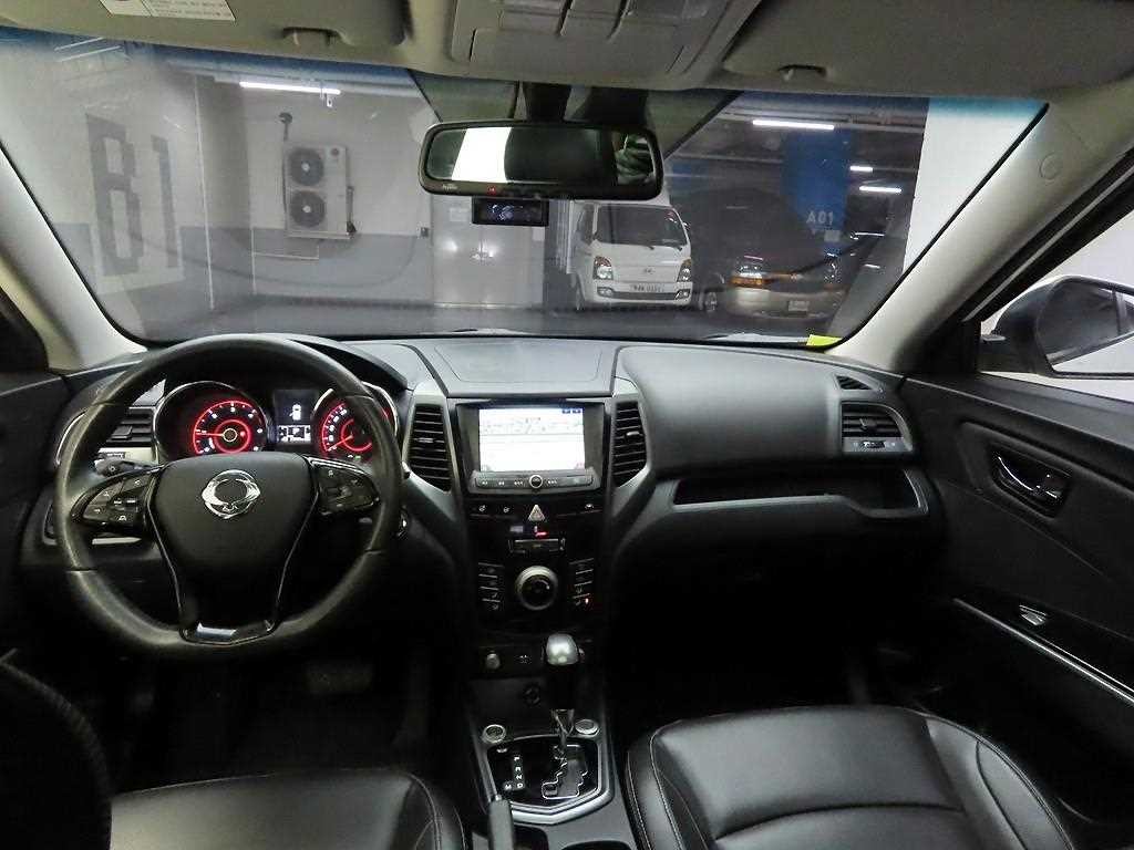 KG모빌리티(쌍용) 티볼리 티볼리 아머 4WD 디젤 LX 이미지 7