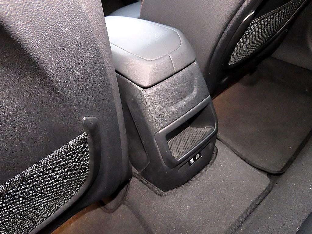 BMW 1시리즈 1시리즈 (F40) 118d 스포츠 이미지 17