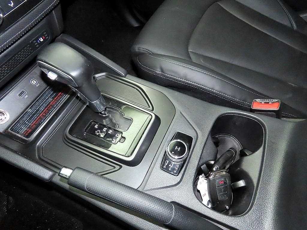 KG모빌리티(쌍용) 렉스턴 더 뉴 렉스턴 스포츠 칸 디젤 2.2 4WD 프레스티지 이미지 12
