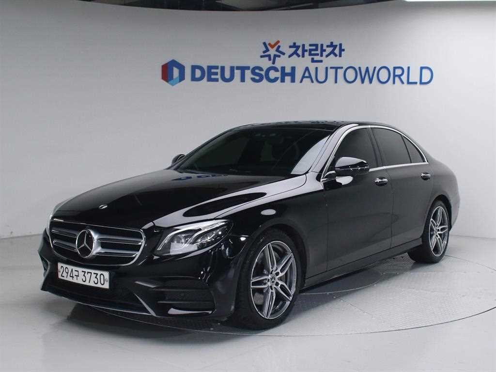 벤츠 E 클래스 E-클래스 W213 E300 4MATIC 익스클루시브 이미지 1