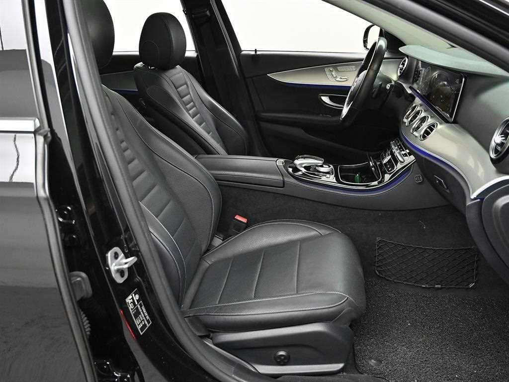 벤츠 E 클래스 E-클래스 W213 E300 4MATIC 익스클루시브 이미지 10