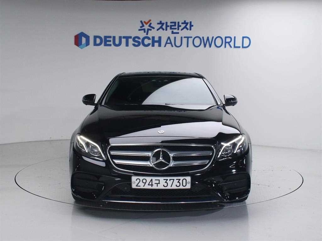 벤츠 E 클래스 E-클래스 W213 E300 4MATIC 익스클루시브 이미지 3