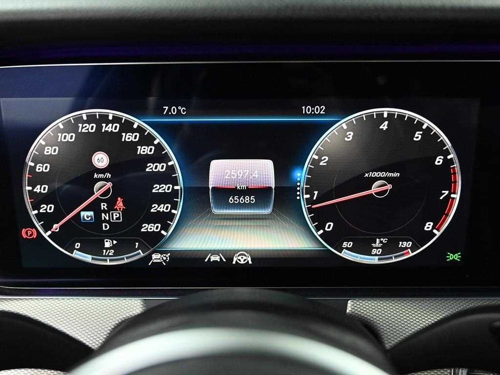 벤츠 E 클래스 E-클래스 W213 E300 4MATIC 익스클루시브 이미지 8