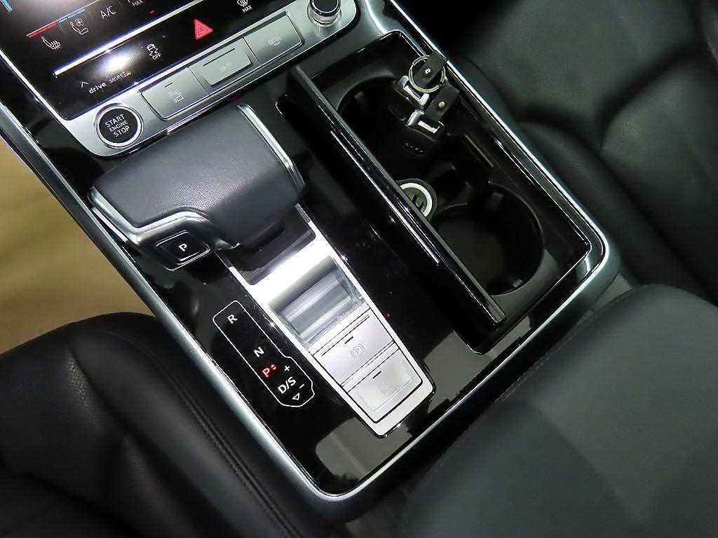 아우디 Q7 Q7 (4M) 45 TDI 콰트로 프리미엄 이미지 10
