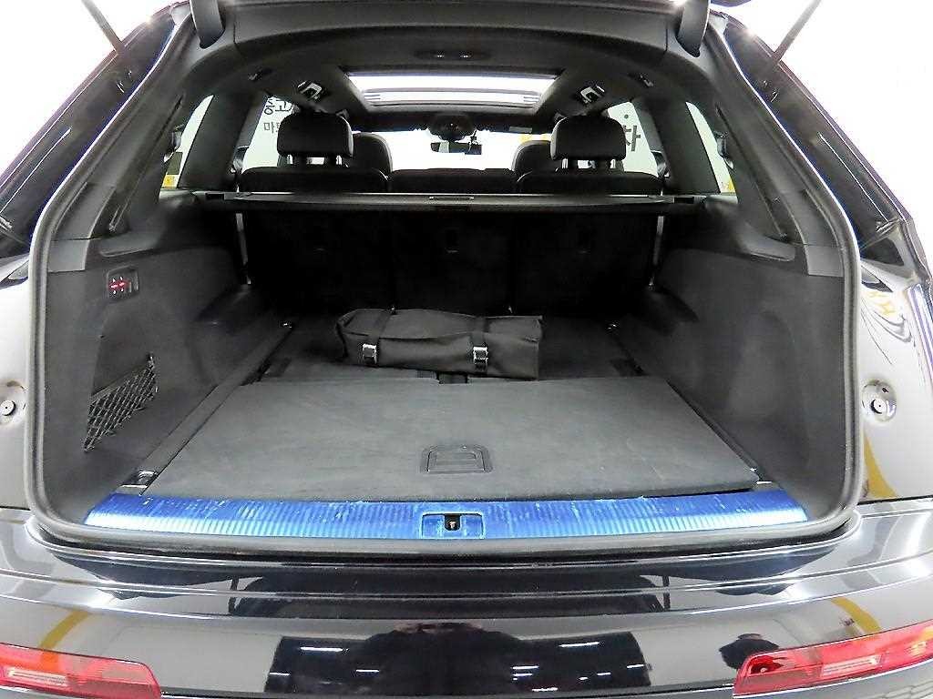 아우디 Q7 Q7 (4M) 45 TDI 콰트로 프리미엄 이미지 18