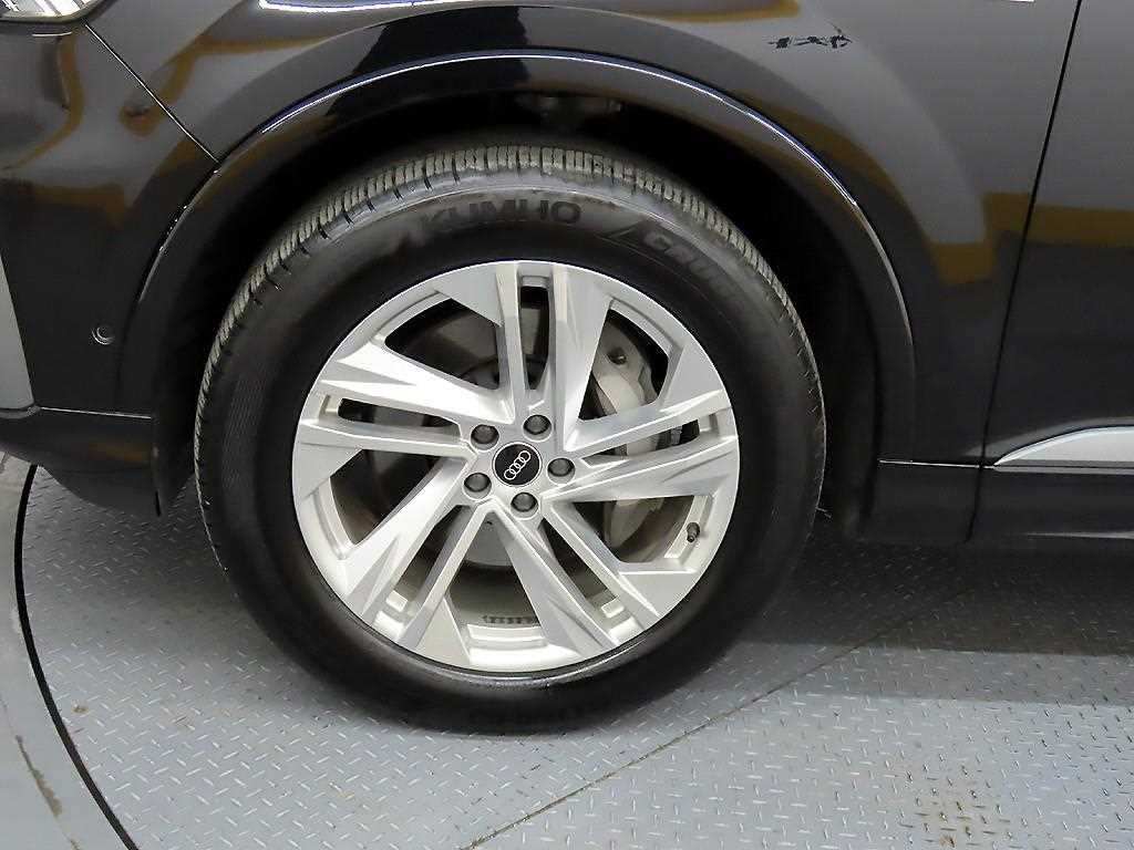 아우디 Q7 Q7 (4M) 45 TDI 콰트로 프리미엄 이미지 20