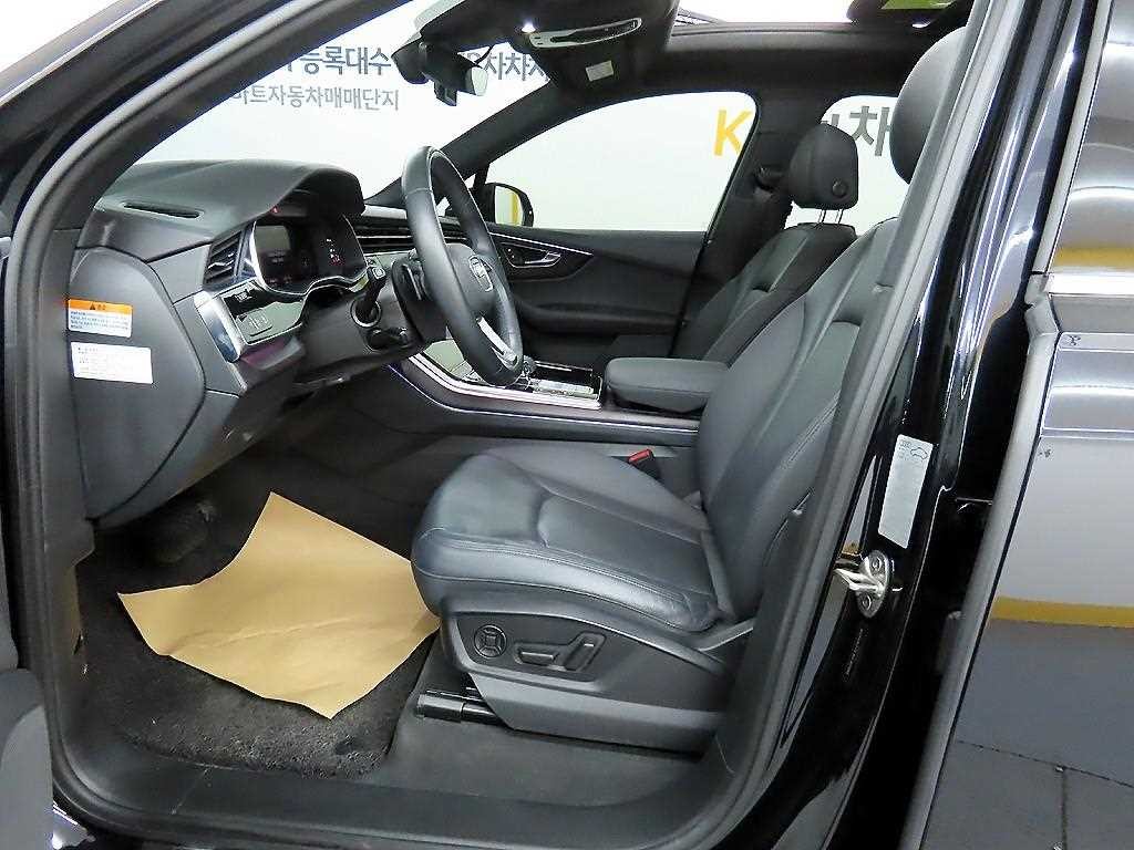아우디 Q7 Q7 (4M) 45 TDI 콰트로 프리미엄 이미지 5