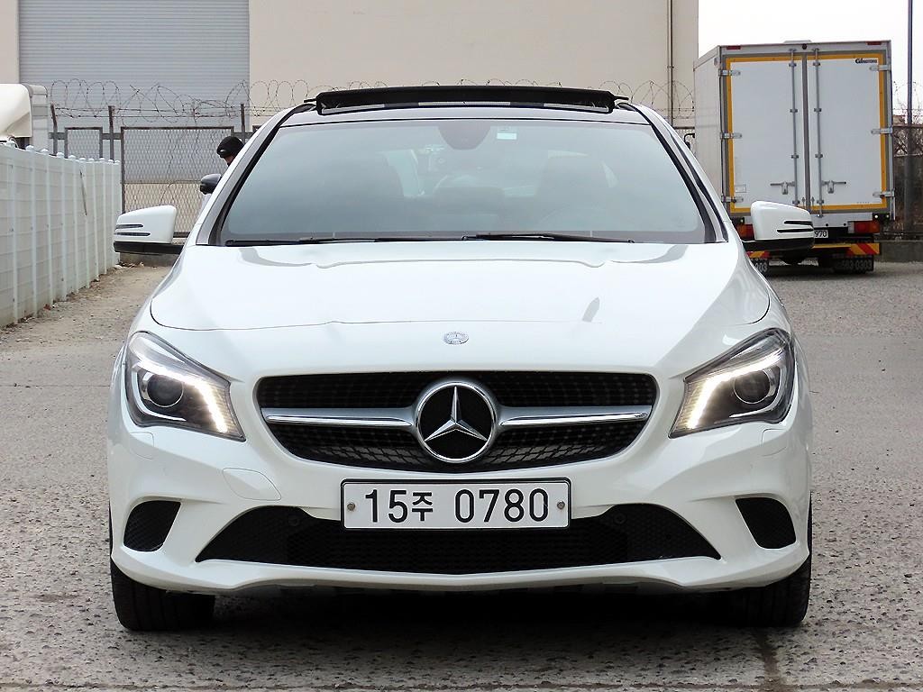 벤츠 CLA 클래스 CLA클래스 CLA 200d 이미지 1
