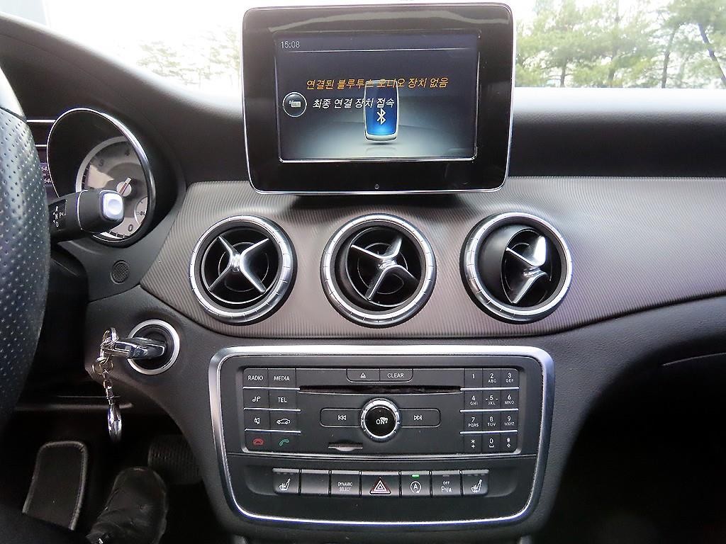 벤츠 CLA 클래스 CLA클래스 CLA 200d 이미지 13