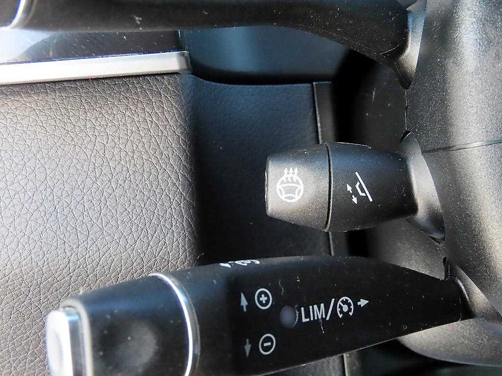 벤츠 E 클래스 E-클래스 W212 E250 블루텍 4MATIC 아방가르드 이미지 12