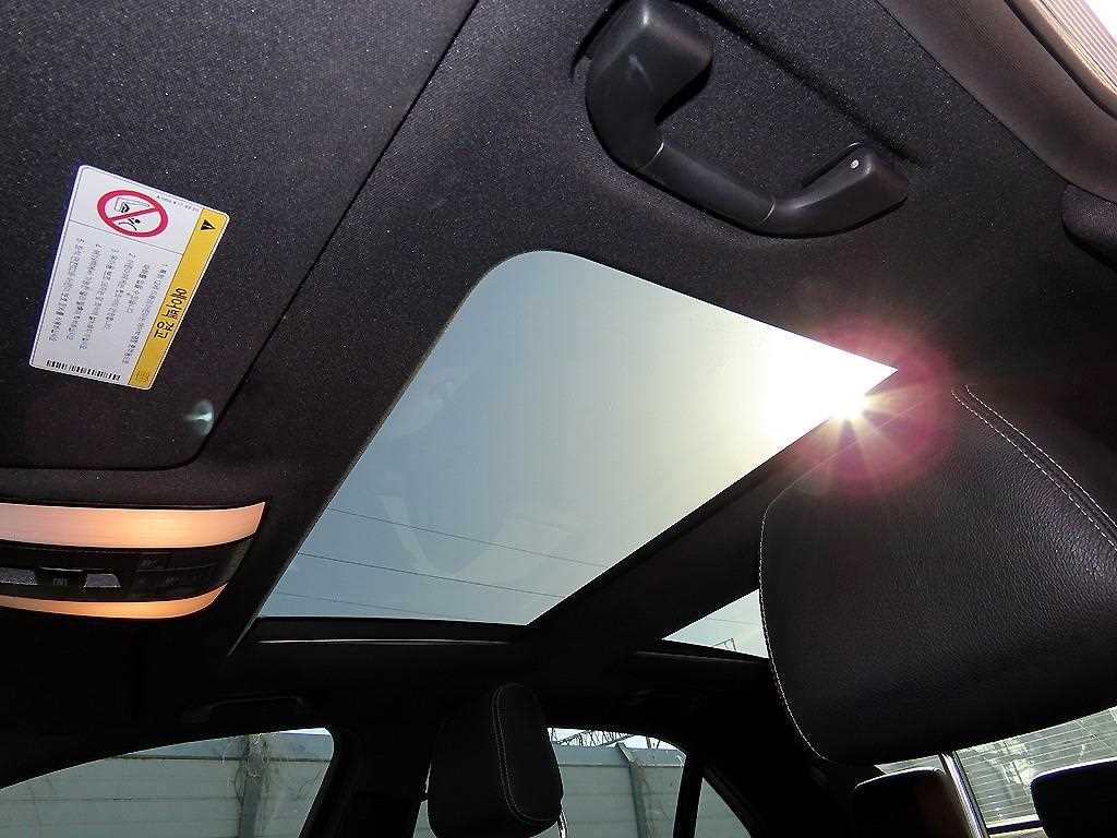 벤츠 E 클래스 E-클래스 W212 E250 블루텍 4MATIC 아방가르드 이미지 16