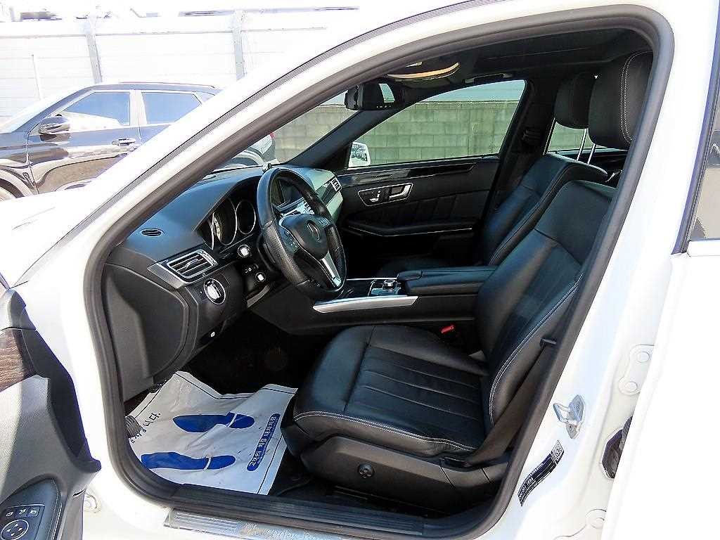벤츠 E 클래스 E-클래스 W212 E250 블루텍 4MATIC 아방가르드 이미지 5