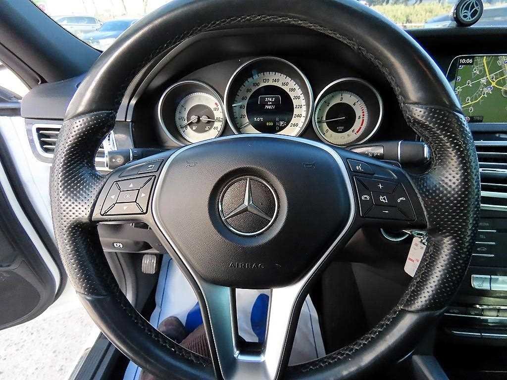 벤츠 E 클래스 E-클래스 W212 E250 블루텍 4MATIC 아방가르드 이미지 8