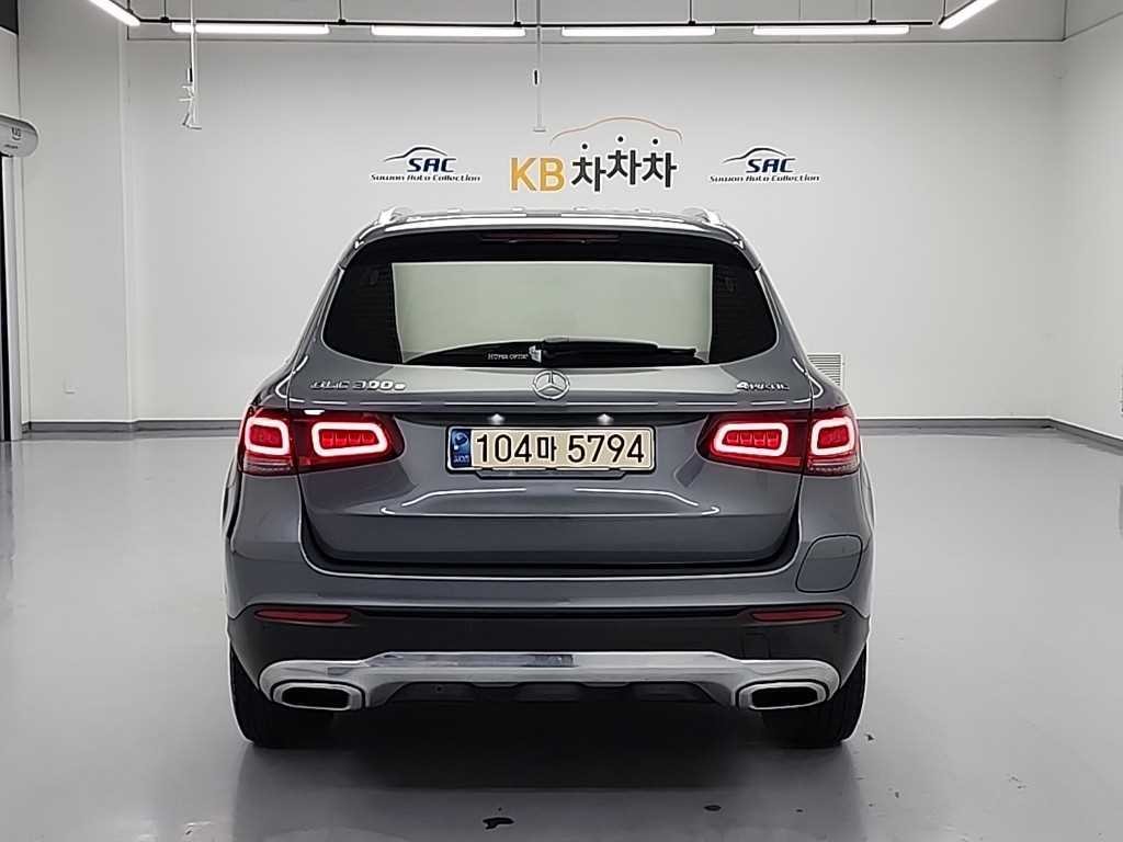벤츠 GLC 클래스 GLC클래스 X253 GLC 300 e 4MATIC 이미지 3