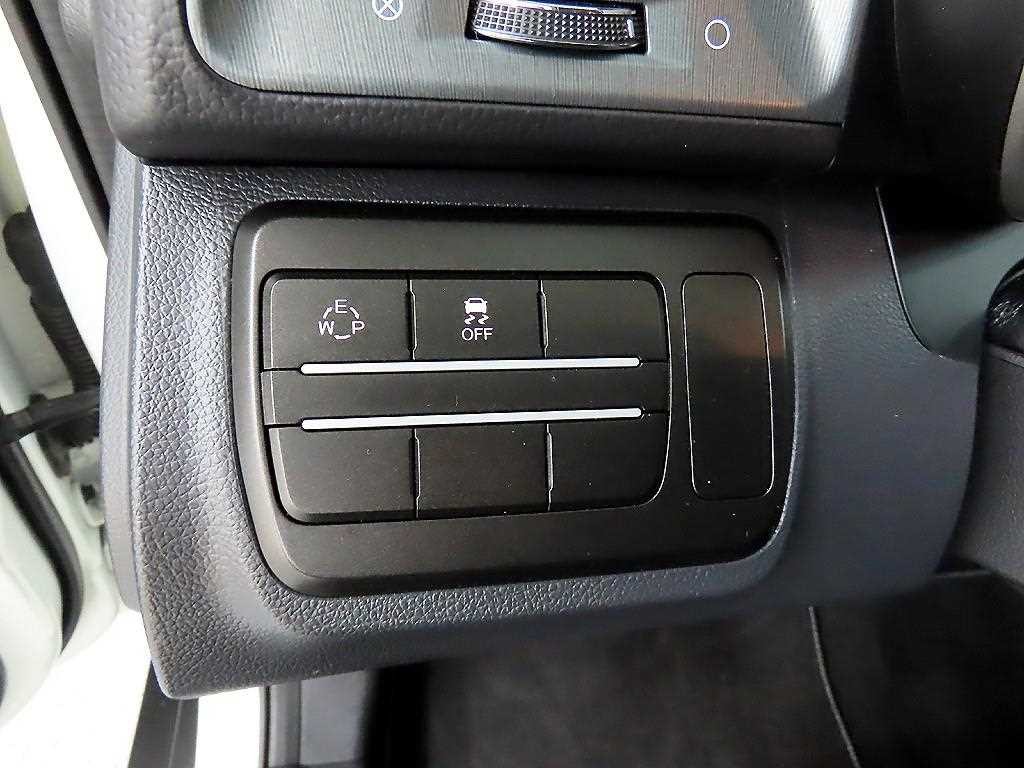 KG모빌리티(쌍용) 티볼리 티볼리 아머 2WD 가솔린 VX 이미지 12