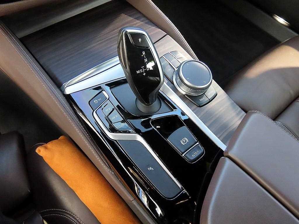 BMW 5시리즈 5시리즈 (G30) 520i M 스포츠 이미지 11