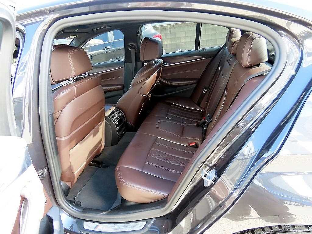 BMW 5시리즈 5시리즈 (G30) 520i M 스포츠 이미지 6